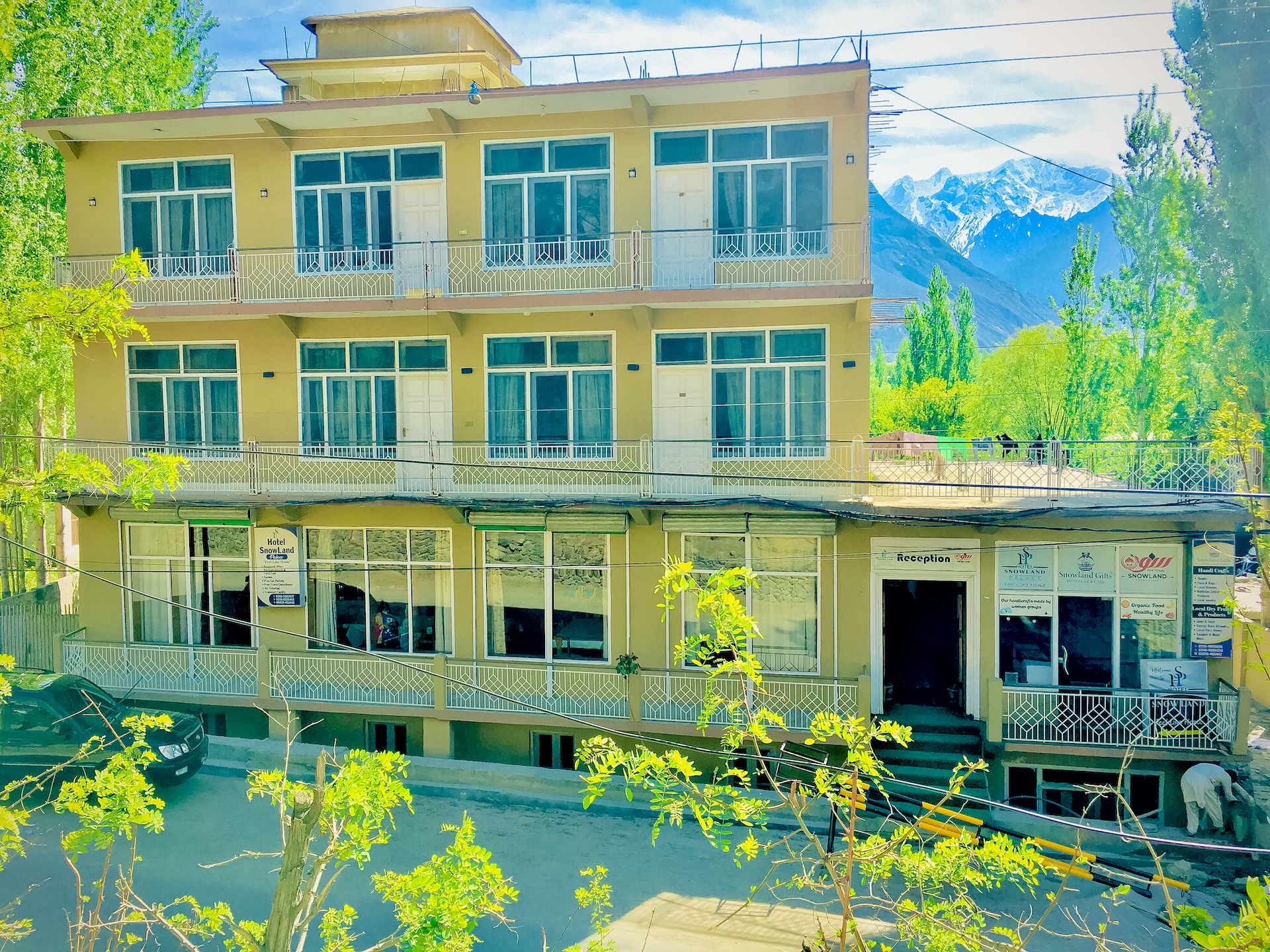 Snow Land Hotel